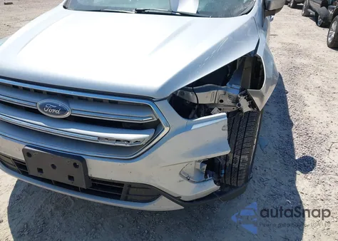 2018 Ford Escape Se from USA, damaged, VIN 1FMCU9GD5JUA06218